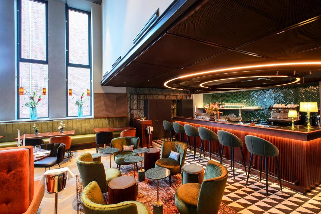Das James Flensburg Luaran gambar The bar at the 2019 edition of the London Design Festival