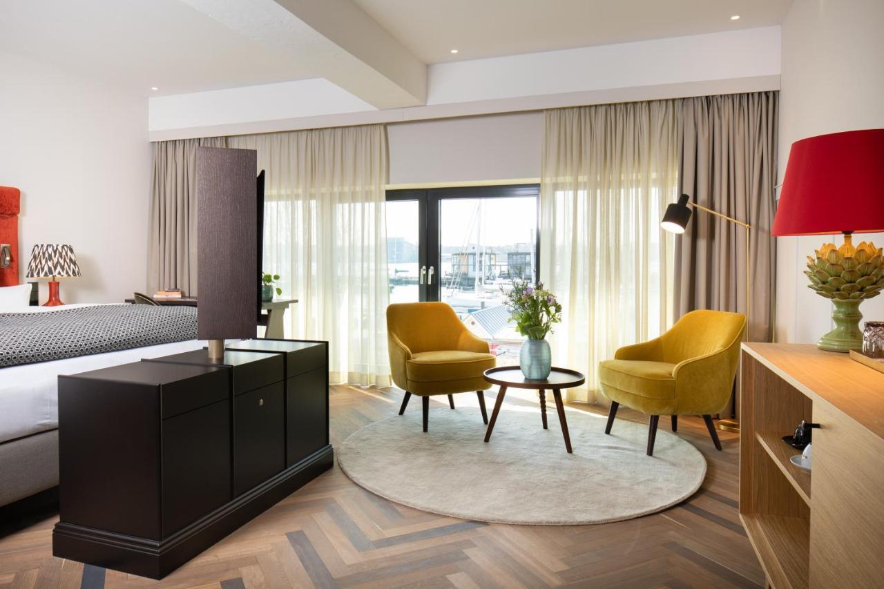 Das James Flensburg Luaran gambar A room at the hotel